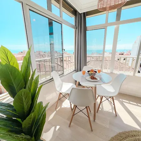 Palm Aparment Sea Views トレモリノス