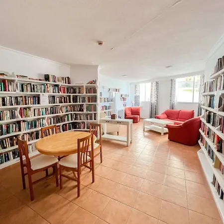 Palm Aparment Sea Views